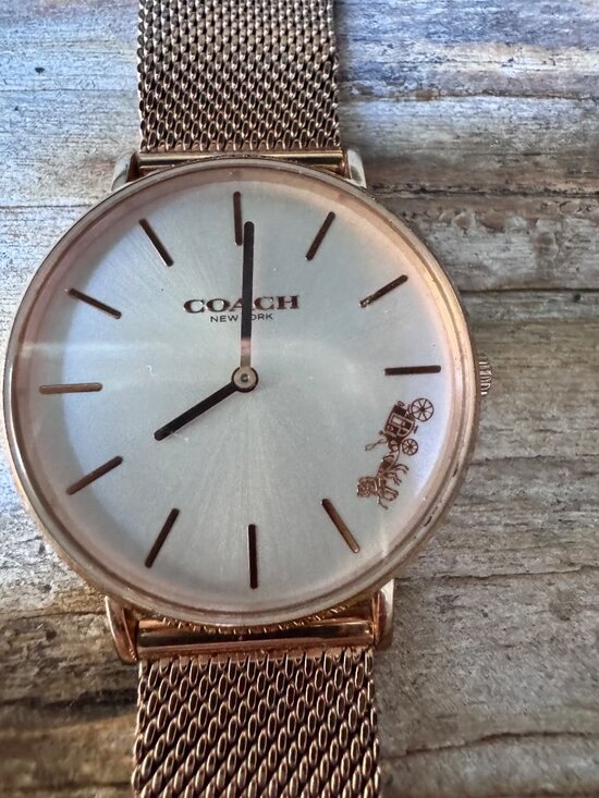 Coach Womens Rose Gold Mesh Watch With Elegant White Dial & Minimalist Design main image 7